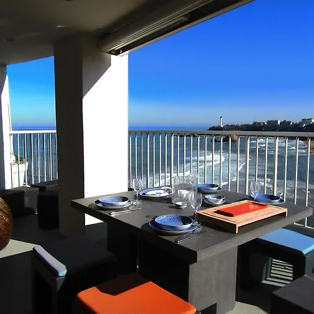 Appartement Au Coeur De La Ville Avec Vue Imprenable Sur La Mer Biarritz