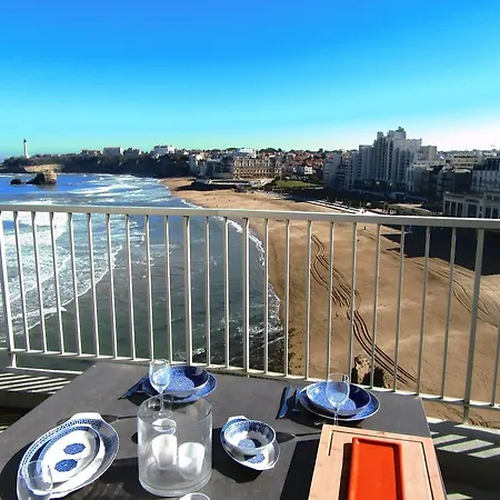 Apartment Au Coeur De La Ville Avec Vue Imprenable Sur La Mer